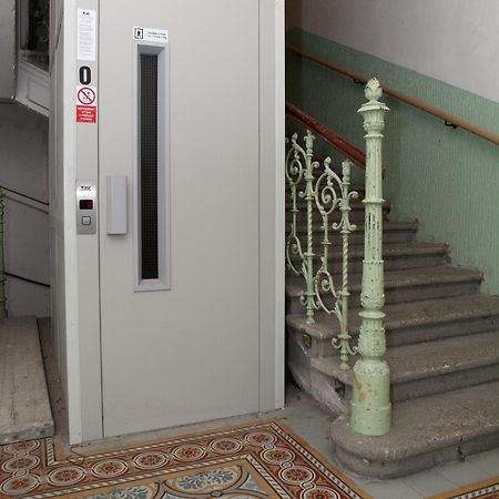 7k - Apartmány Lázeňská Karlovy Vary Esterno foto