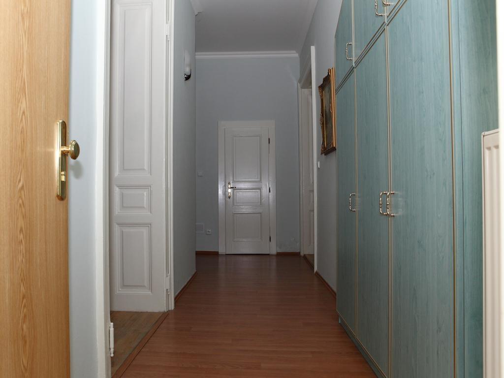 7k - Apartmány Lázeňská Karlovy Vary Esterno foto